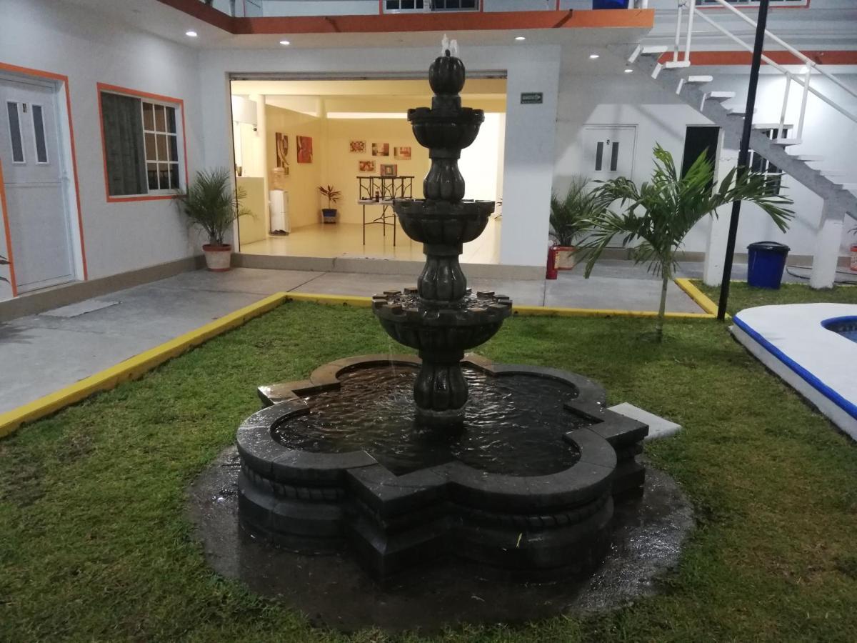 Marán Chachalacas Ambiente Familiar